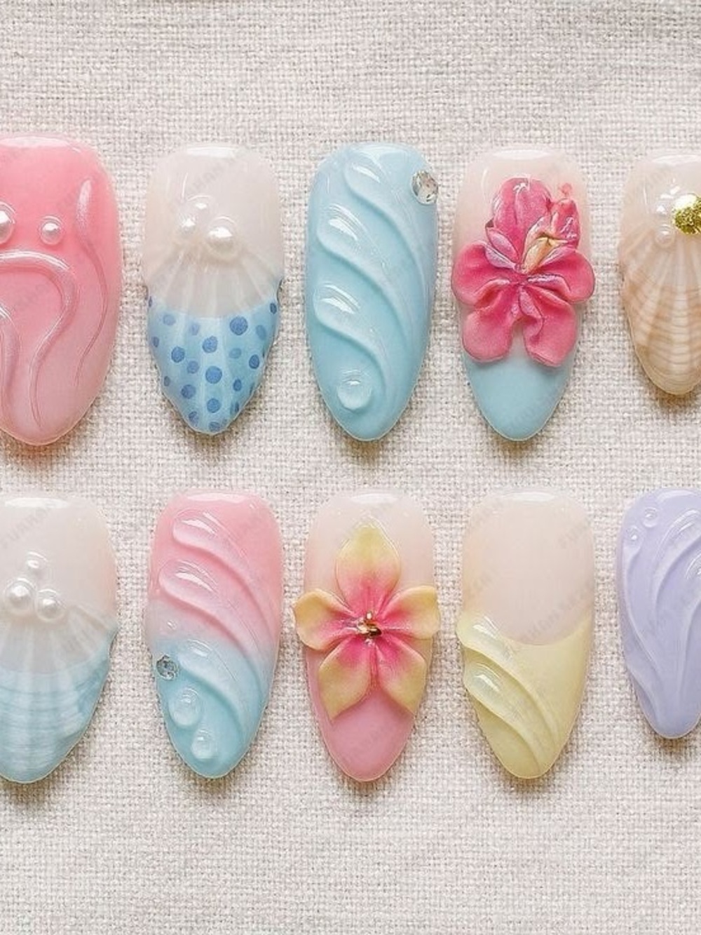 Pastel Floral Press-On Nail Set - Pink, Blue, Cream